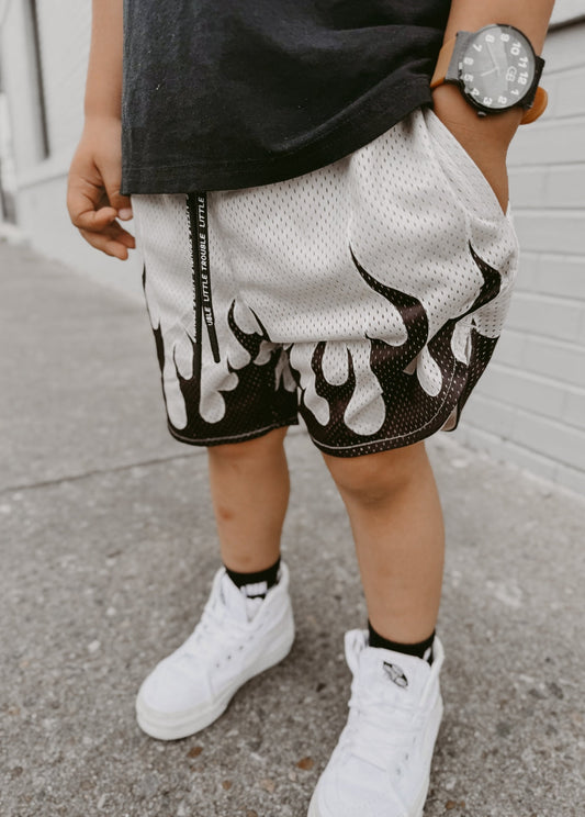 Heater Mesh Shorts Cream