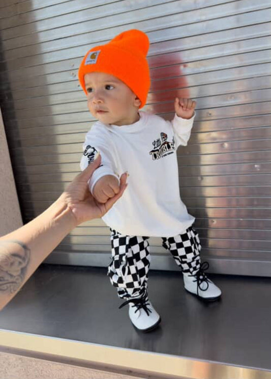 Classic Checker Cargos