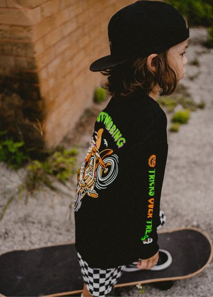 Monster Mobbing Long Sleeve