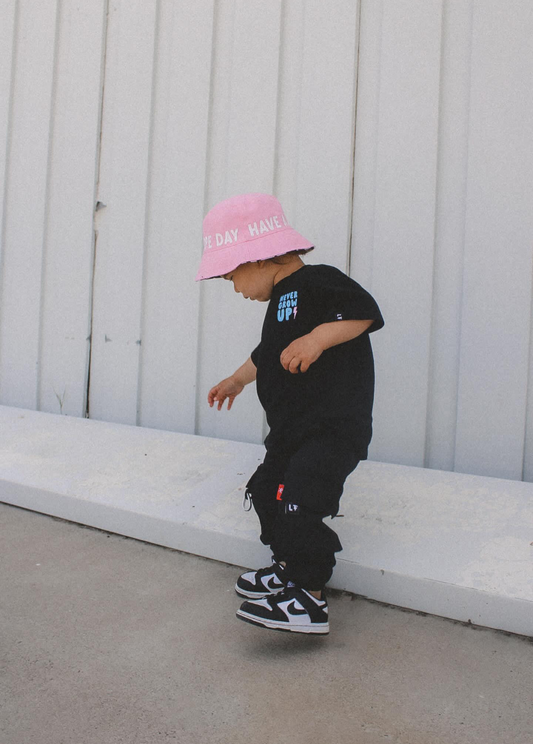 Black Cargos